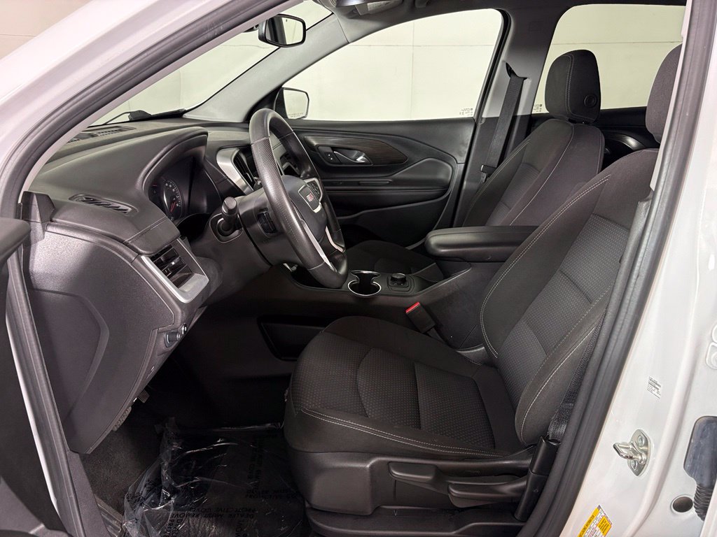 Used 2024 GMC Terrain SLE FWD image 15