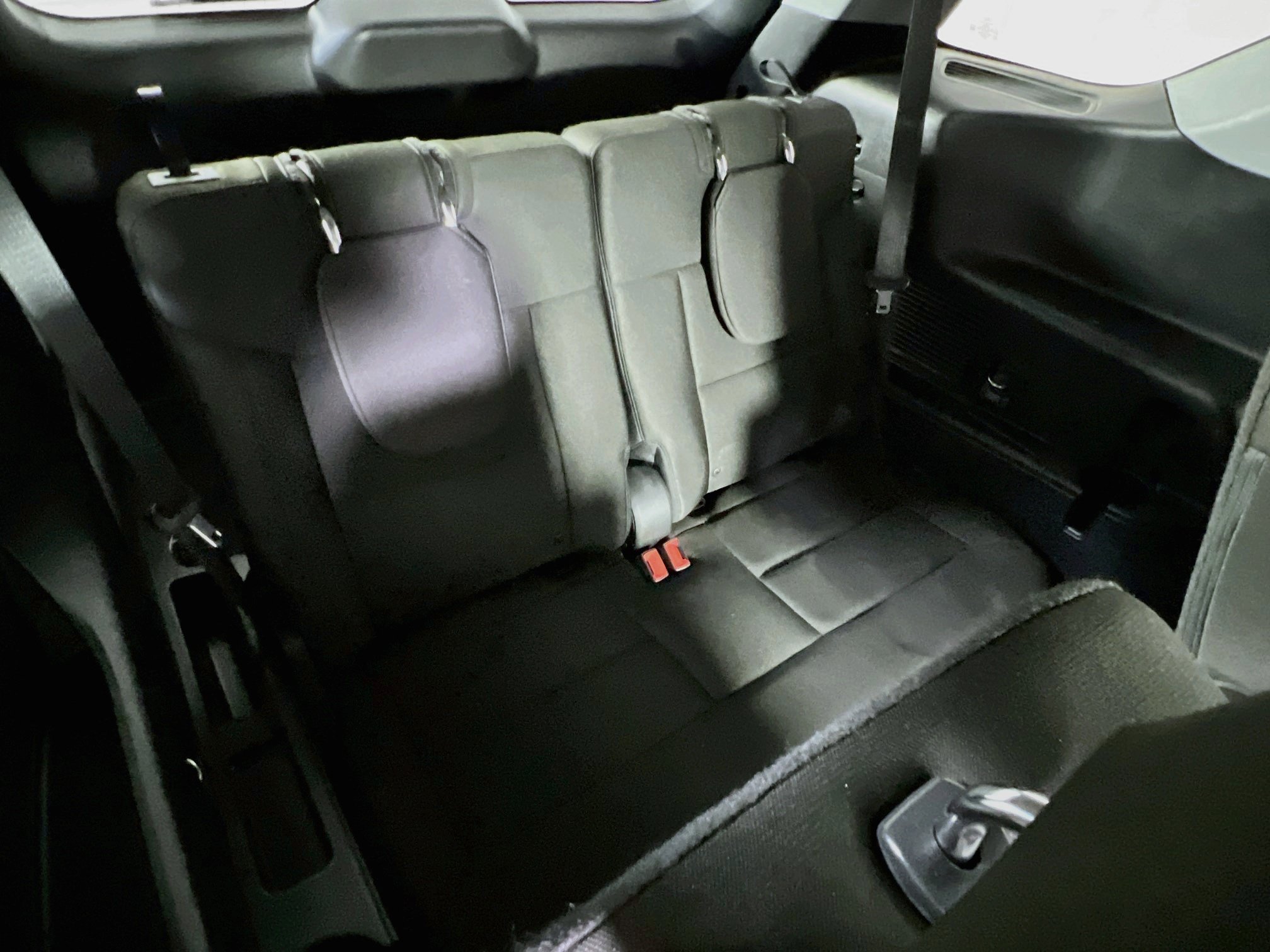 Used 2021 Ford Explorer XLT AWD/4WD image 25