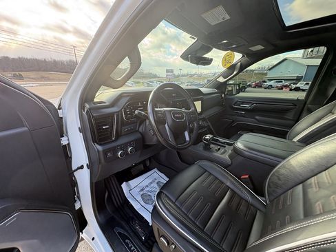 Used 2023 GMC Sierra 1500 AT4X image 33
