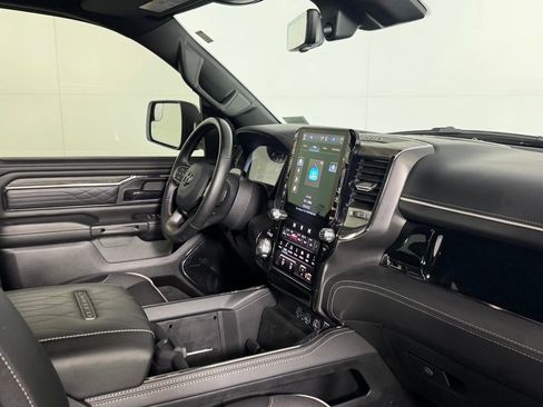 Used 2025 RAM 1500 Limited image 31