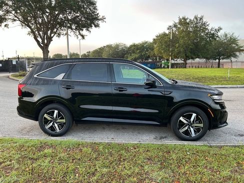 Used 2022 Kia Sorento S w/ Panoramic Sunroof Package FWD image 6