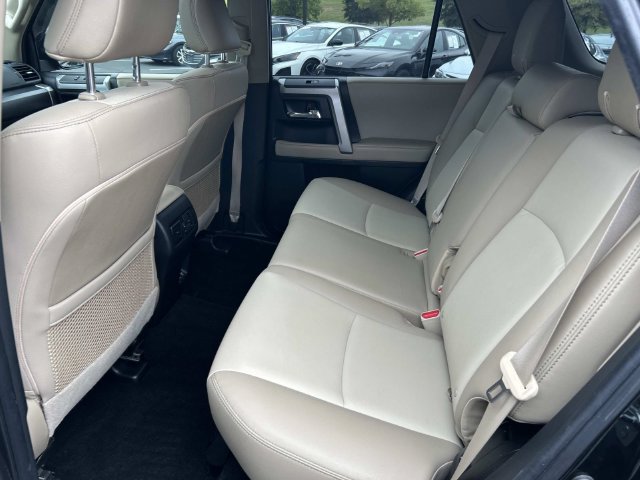 Used 2022 Toyota 4Runner SR5 Premium w/ Moonroof Package AWD/4WD image 19