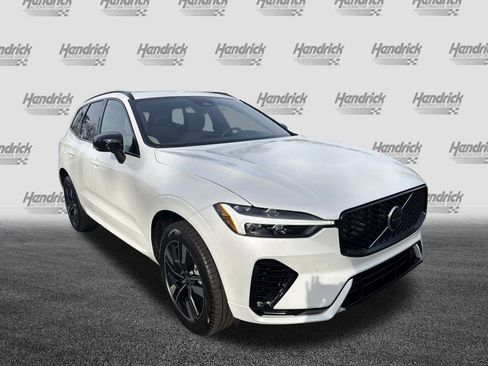 New 2026 Volvo XC60 T8 Core AWD/4WD image 2