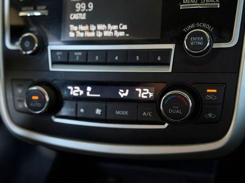 Used 2017 Nissan Altima 2.5 SL FWD image 42