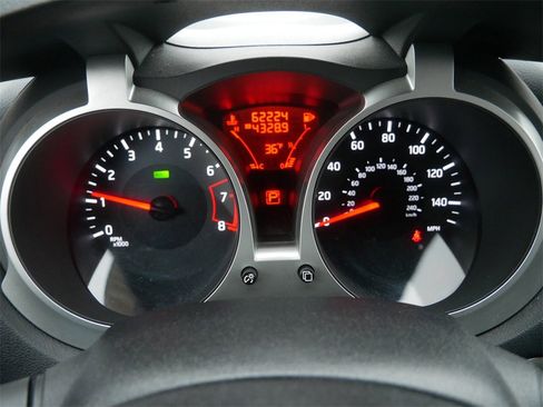 Used 2015 Nissan Juke SV w/ Technology Package image 21