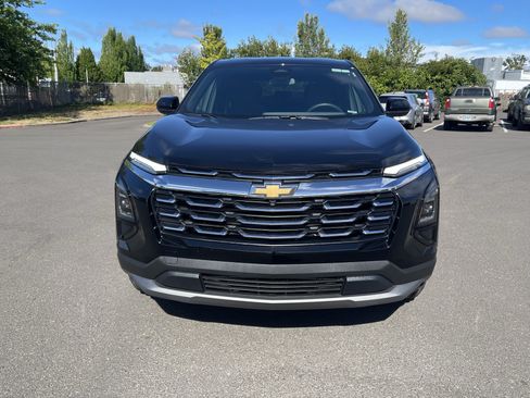Used 2026 Chevrolet Equinox LT AWD/4WD image 8
