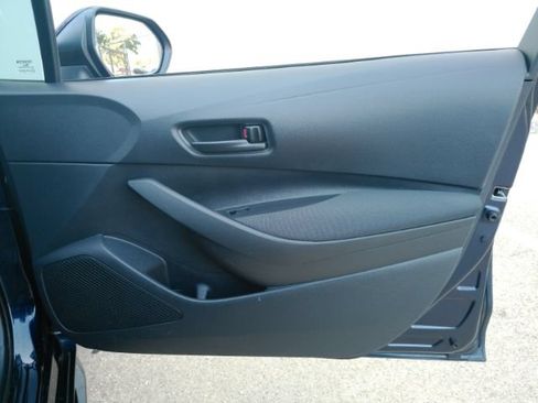 Used 2025 Toyota Corolla LE FWD image 19