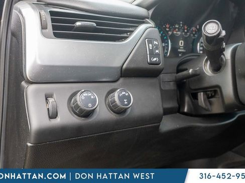 Used 2017 Chevrolet Tahoe LT AWD/4WD image 18