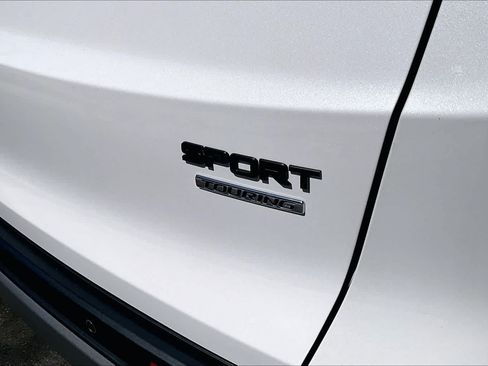 Used 2024 Honda CR-V Sport Touring image 9