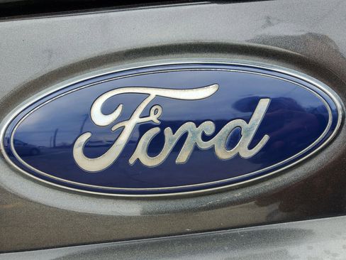 Used 2017 Ford Expedition EL XLT AWD/4WD image 11