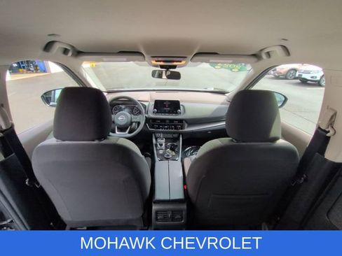 Used 2023 Nissan Rogue SV image 20