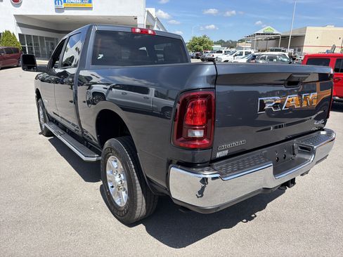 Used 2026 RAM 2500 Big Horn AWD/4WD image 10