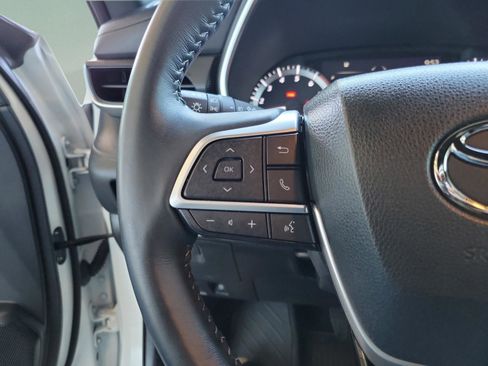 Certified 2023 Toyota Highlander XSE image 22