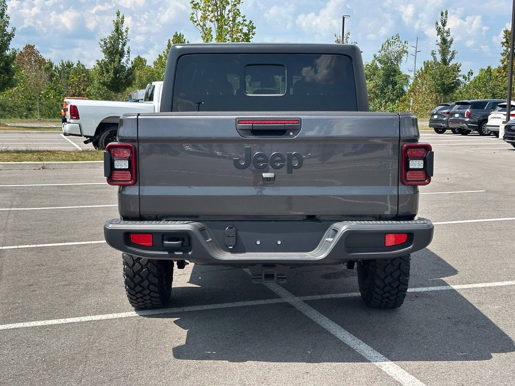 New 2026 Jeep Gladiator Sport AWD/4WD image 6