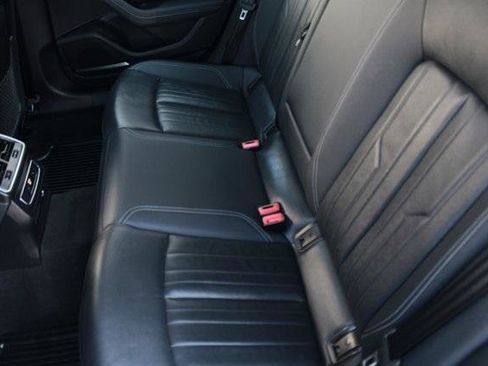 Used 2024 Audi A6 Premium Plus image 11