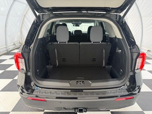 New 2025 Ford Explorer Active image 4