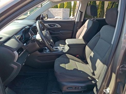 Used 2020 Chevrolet Traverse LT image 15