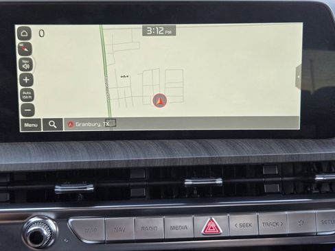 Used 2025 Kia Telluride SX FWD image 18