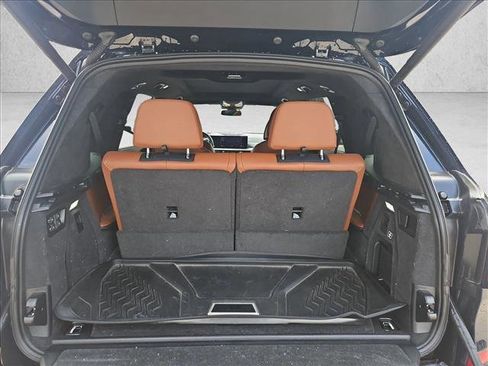 Used 2024 BMW X7 M60i w/ Executive Package image 6