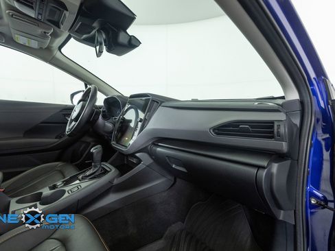Used 2024 Subaru Crosstrek 2.5i Limited AWD/4WD image 38