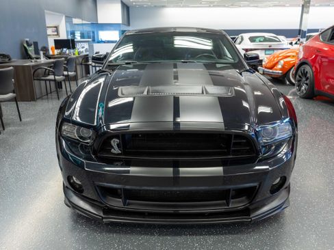 Used 2014 Ford Mustang Shelby GT500 w/ Equipment Group 821A RWD image 2