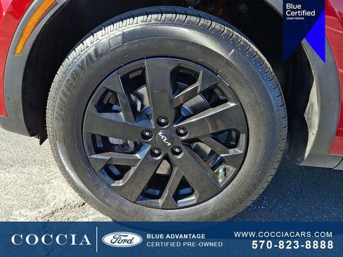 Used 2023 Kia Sorento S w/ Panoramic Sunroof Package image 8