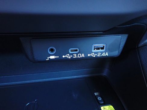 Used 2026 Subaru Crosstrek 2.5i Limited AWD/4WD image 19