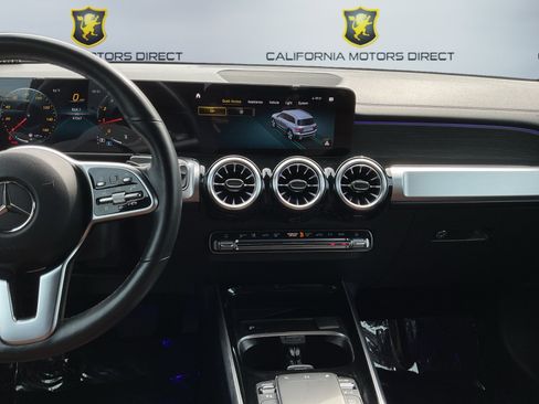 Used 2022 Mercedes-Benz GLB 250 4MATIC image 13