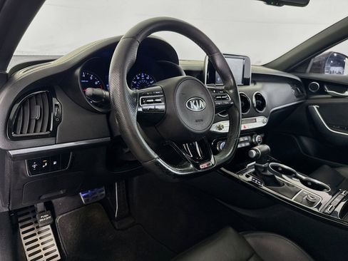 Used 2020 Kia Stinger GT-Line RWD image 22