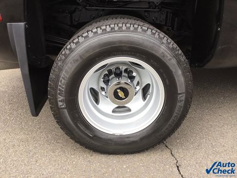 Used 2016 Chevrolet Silverado 3500 High Country w/ Duramax Plus Package image 25