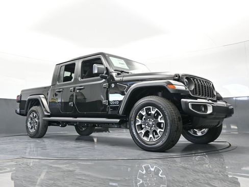 New 2026 Jeep Gladiator Sport image 57