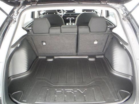 Used 2023 Honda HR-V LX image 28