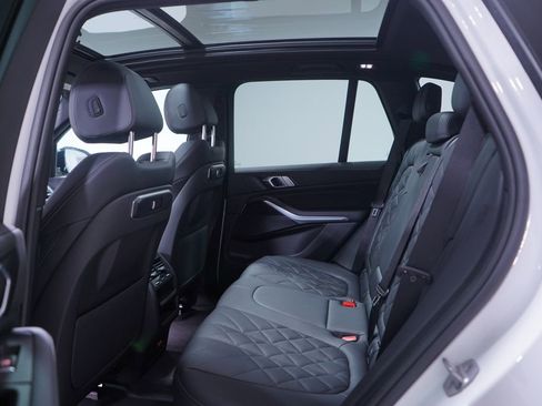 Used 2026 BMW X5 xDrive40i w/ M Sport Package image 9