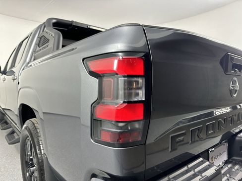 Certified 2023 Nissan Frontier SV w/ Midnight Edition Package image 26