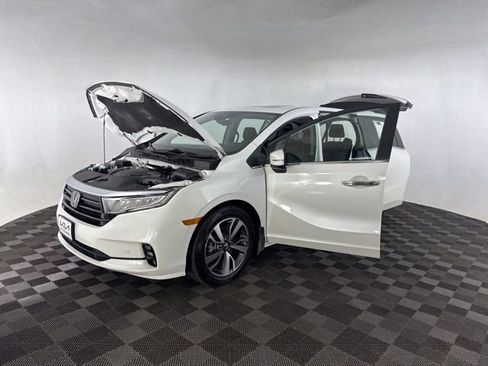 Used 2023 Honda Odyssey Touring image 12