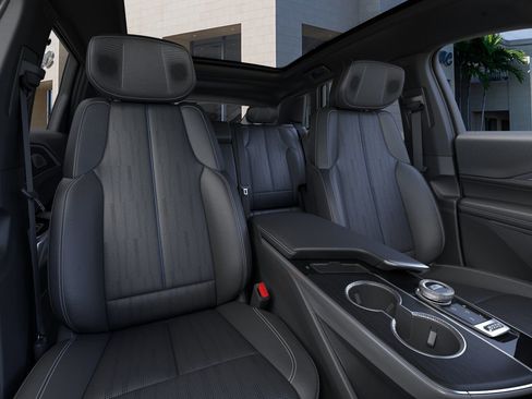 New 2025 Cadillac Lyriq Sport image 16