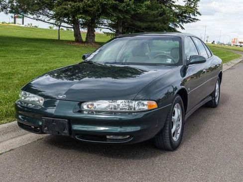Used 1999 Oldsmobile Intrigue GLS FWD image 1