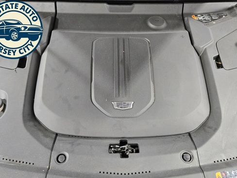 Used 2024 Cadillac Lyriq Tech AWD/4WD image 39