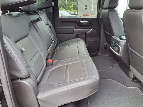Used 2022 GMC Sierra 3500 Denali w/ Denali Ultimate Package AWD/4WD image 16