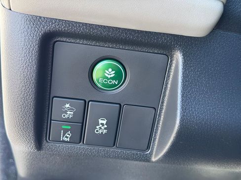 Used 2022 Honda HR-V EX image 35