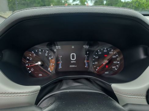 Used 2025 Jeep Compass Limited AWD/4WD image 29