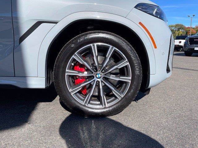 Used 2025 BMW X6 M60i AWD/4WD image 38