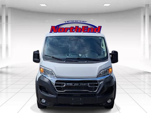 Used 2025 RAM ProMaster 2500 w/ U-Haul Equipment Group FWD image 2