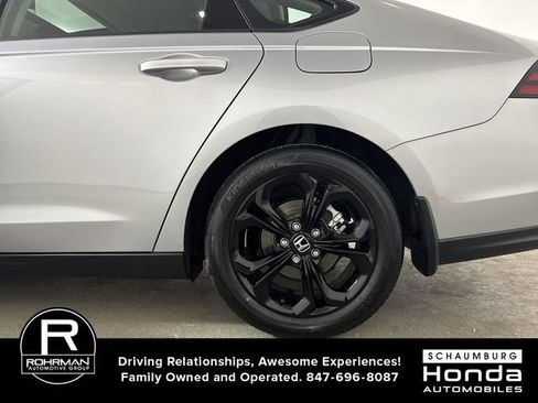 Certified 2025 Honda Accord SE image 5