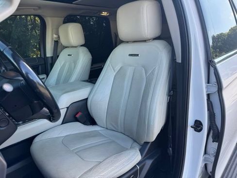 Used 2019 Ford Expedition Max Platinum AWD/4WD image 19