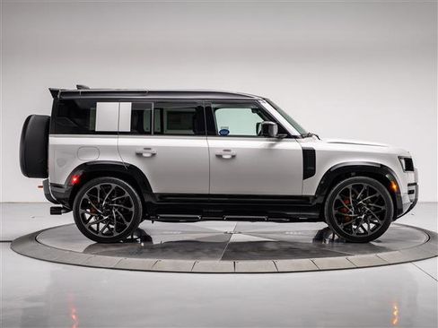 New 2026 Land Rover Defender 110 X-Dynamic SE AWD/4WD image 6