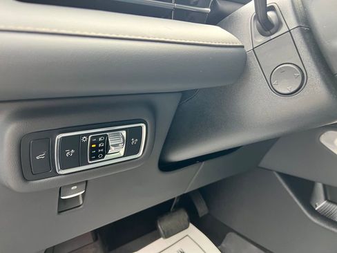 Used 2024 Lincoln Nautilus Reserve w/ Equipment Group 202A image 32