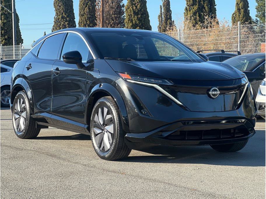 Certified 2023 Nissan Ariya FWD image 3