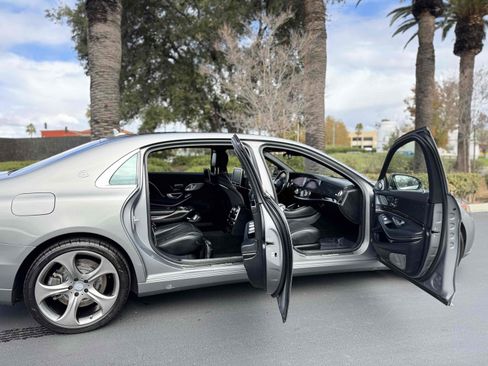 Used 2016 Mercedes-Benz Maybach S 600 image 17