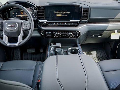 New 2026 GMC Sierra 1500 SLT image 20